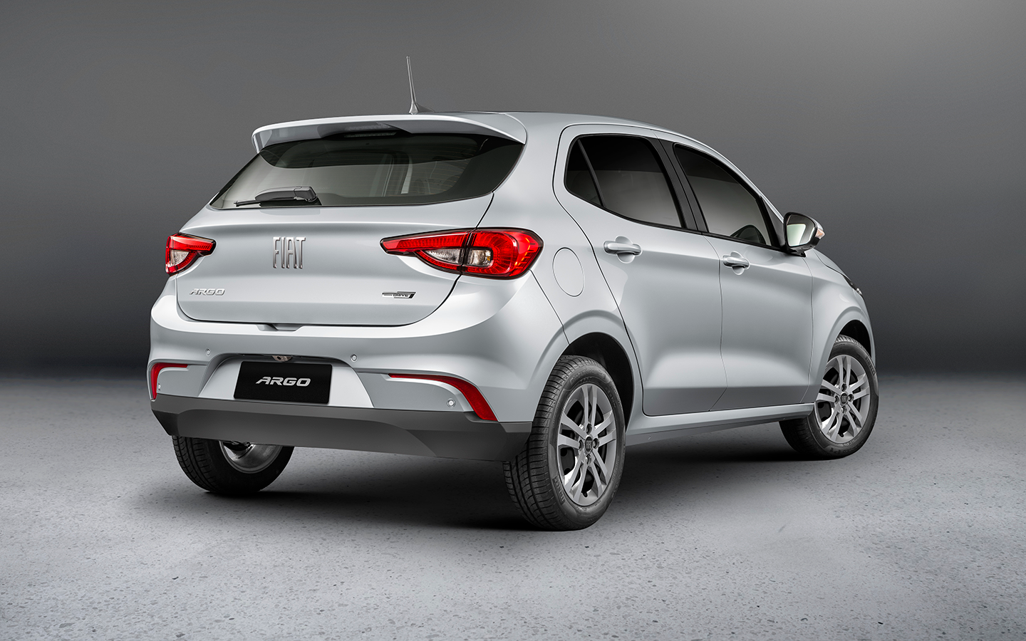 Fiat_Argo_Drive-Atras